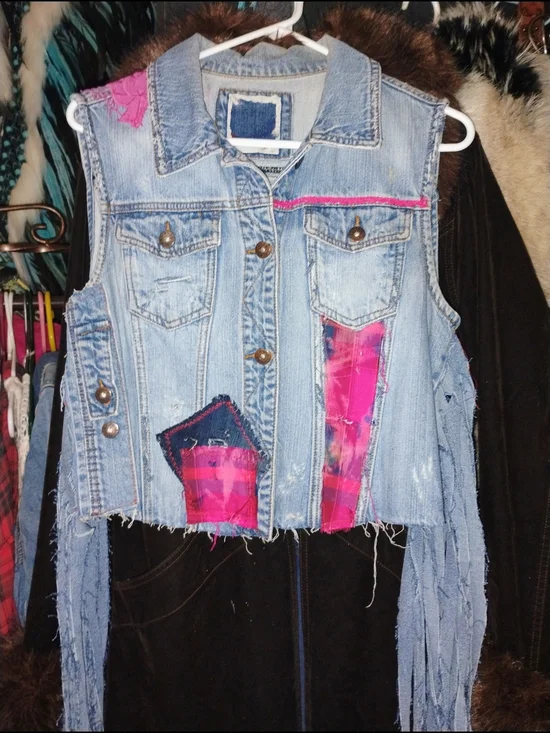 Upcycled Denim Vest with Pink Tie-Dye Peace Patch And Long Fringe Sides. - Picture 4 of 5